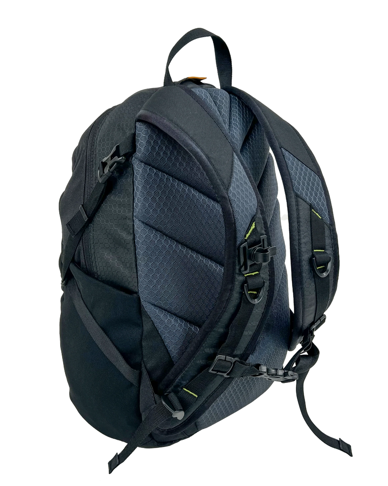 BlackWolf Kalbarri 20L Backpack - Jet Black