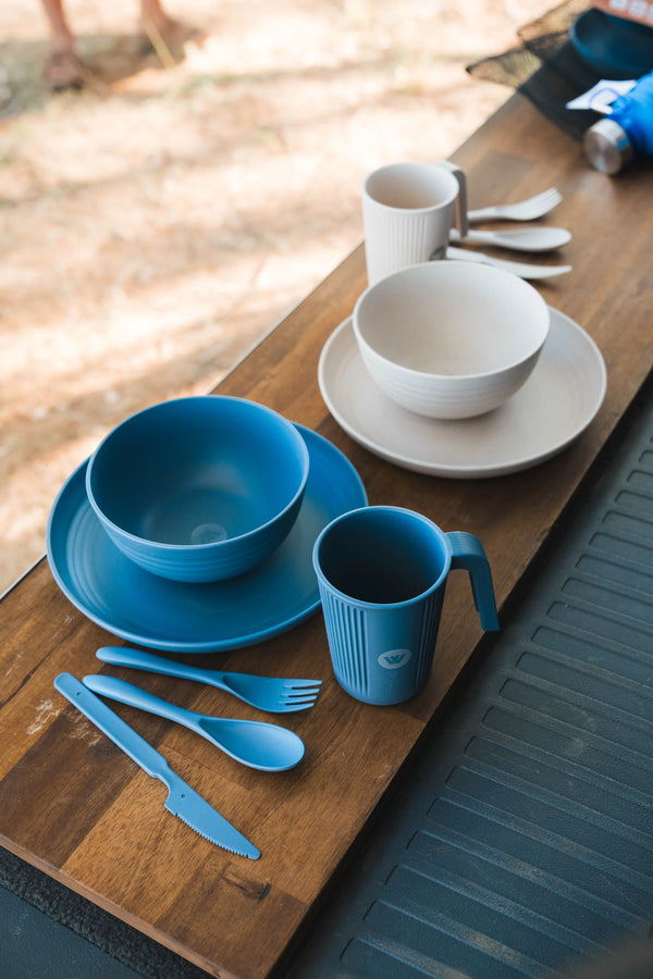 Wildtrak Eco Friendly Wheat Straw Plate 23cm - Beige or Blue (Random Colour Selection)