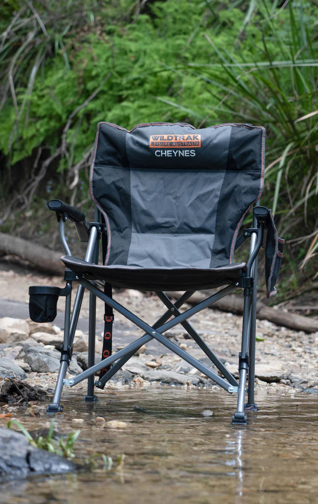 Wildtrak Cheynes Solid Arm Chair