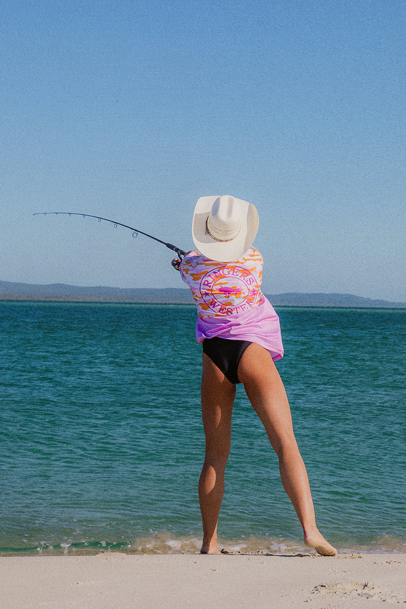 Ringers Western Womens Halls Creek Unisex Fishing Jersey - Pink Camo